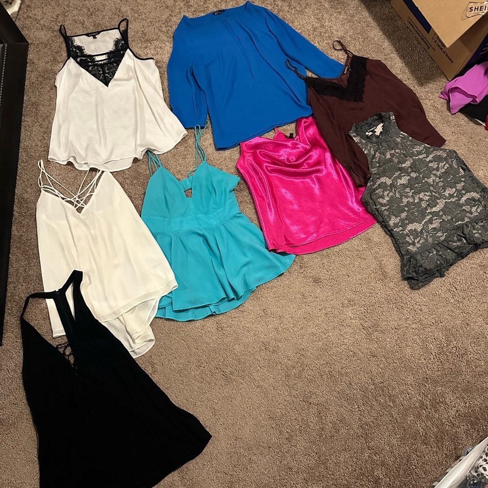 Lot of women’s Express tops size medium